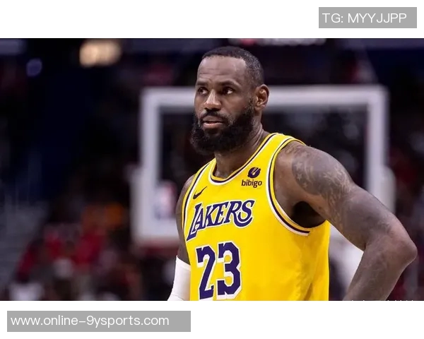 詹姆斯强调灵活调整打法是球员适应球队的重要生存智慧